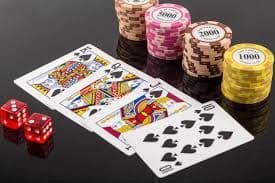 Antarmuka permainan Honor of Kings dengan tim dan hero di 1001 slot